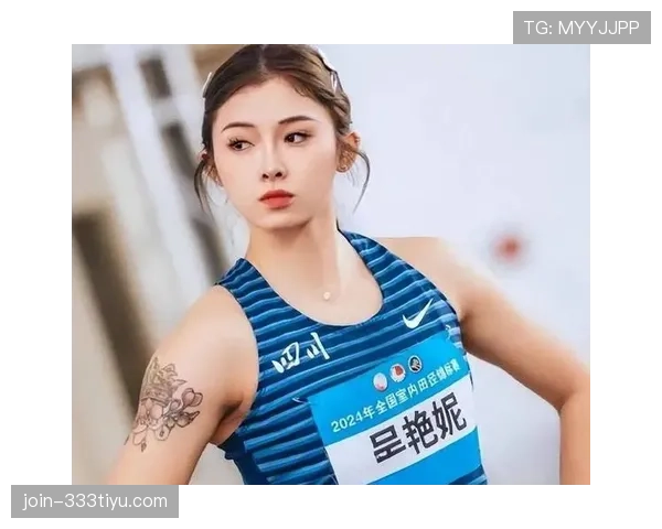 吴艳妮训练间连喝三瓶水，这身材普通人真顶不住啊